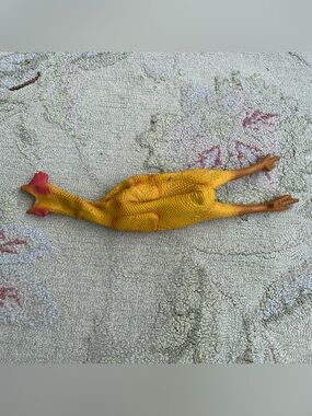 Classic Yellow Rubber Chicken Novelty Gag Toy
Vintage Style Prank Prop